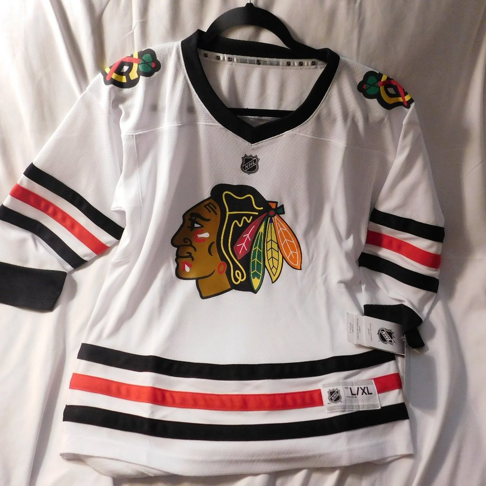 Chicago Blackhawks NHL Youth L/XL Jersey BRAND NEW